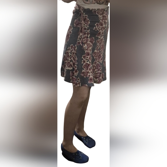 Patagonia Blue and Purple Lithia  Convertible Skirt/ Shirt - Picture 3 of 8